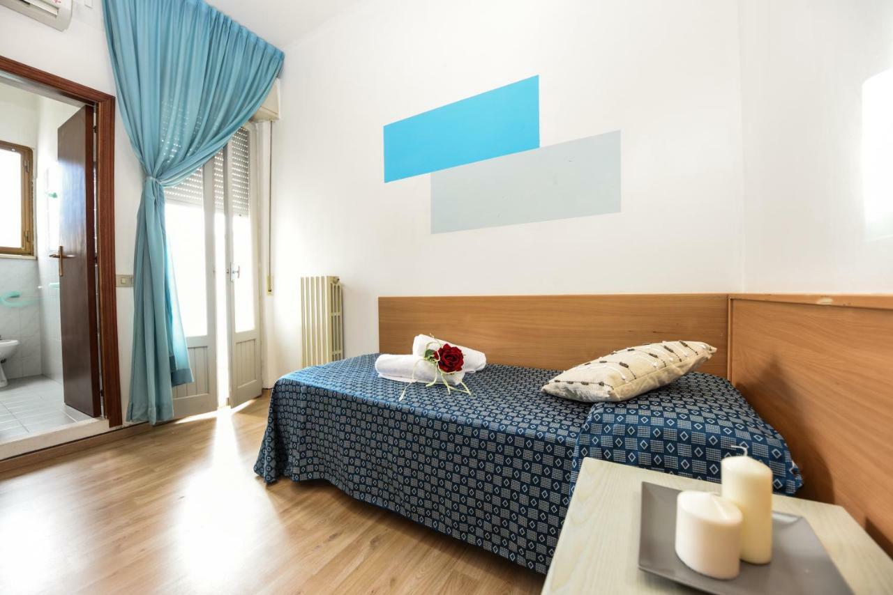מארוטה Hotel Miramare מראה חיצוני תמונה