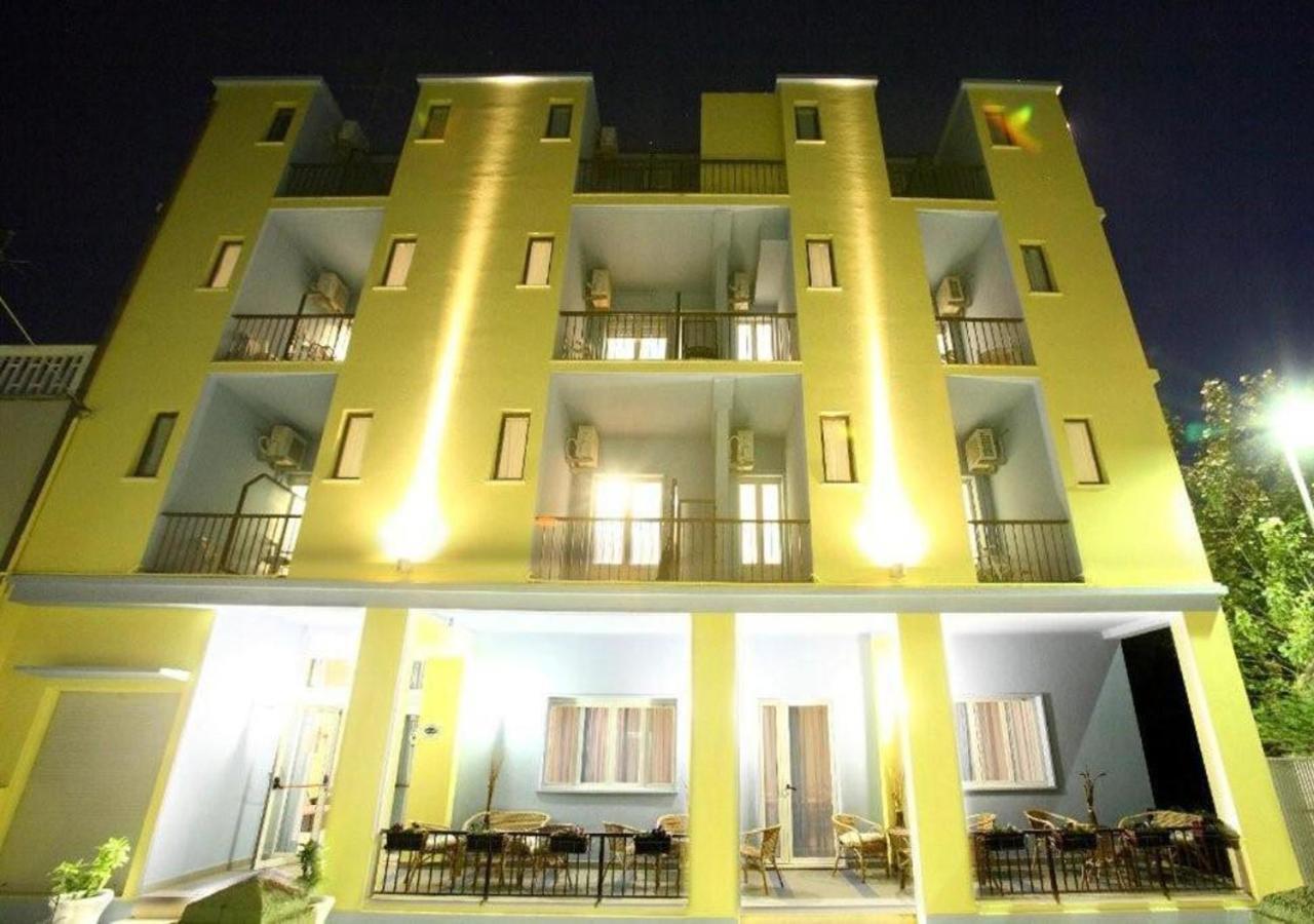 מארוטה Hotel Miramare מראה חיצוני תמונה