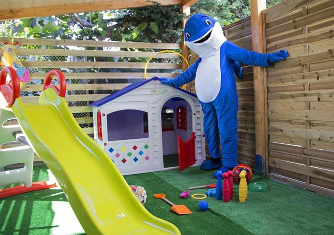 מארוטה Hotel Miramare מראה חיצוני תמונה
